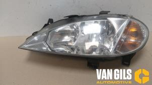 Gebruikte Koplamp links Renault Megane (BA) 1.6 16V Prijs € 65,00 Margeregeling aangeboden door Van Gils Automotive