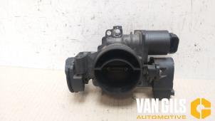 Gebruikte Gasklephuis Peugeot 206 (2A/C/H/J/S) 1.4 XR,XS,XT,Gentry Prijs € 65,00 Margeregeling aangeboden door Van Gils Automotive