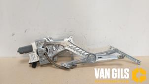 Gebruikte Raammechaniek 4Deurs links-voor Opel Vectra C Caravan 1.9 CDTI 120 Prijs € 50,00 Margeregeling aangeboden door Van Gils Automotive