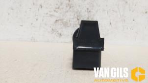 Gebruikte Pen Bobine Volkswagen Golf V (1K1) 1.4 16V Prijs € 24,99 Margeregeling aangeboden door Van Gils Automotive