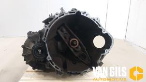 Gebruikte Versnellingsbak Mitsubishi Colt (Z2/Z3) 1.1 12V Prijs op aanvraag aangeboden door Van Gils Automotive