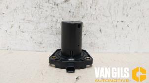 Gebruikte Oliepeil sensor Mercedes B (W246,242) Prijs € 30,00 Margeregeling aangeboden door Van Gils Automotive