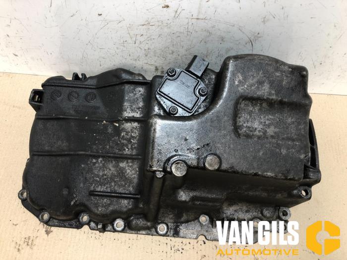 Carterpan van een BMW 1 serie (E87/87N) 123d 16V 2008