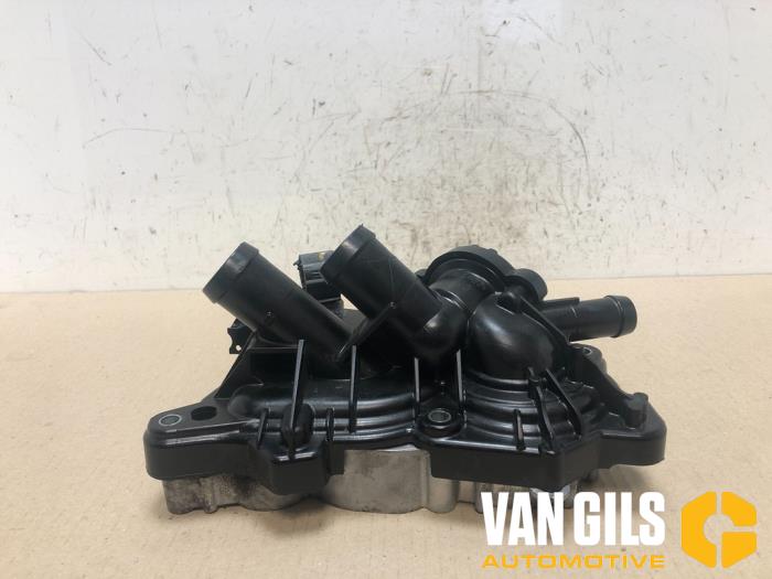 Gebruikte Waterpomp Volkswagen Tiguan (AD1) Prijs op aanvraag aangeboden door Van Gils Automotive