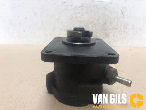 Gebruikte Videpomp (Diesel) Renault Trafic I (TXX) 2.5 D Prijs € 65,00 Margeregeling aangeboden door Van Gils Automotive