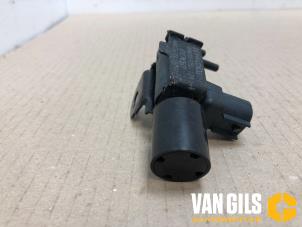 Gebruikte Vacuum Relais Renault Espace (JK) 3.0 dCi V6 24V Prijs € 30,00 Margeregeling aangeboden door Van Gils Automotive