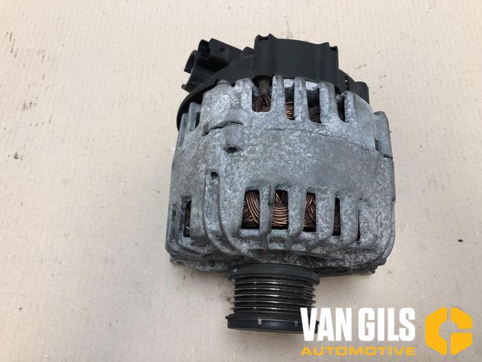 Alternator van een Peugeot 5008 I (0A/0E) 2.0 HDiF 16V 2012