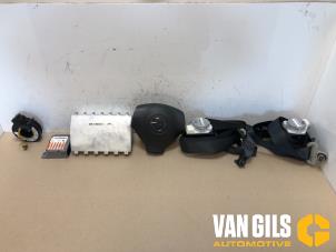 Gebruikte Airbag Set + Module Opel Agila (B) 1.0 12V Prijs op aanvraag aangeboden door Van Gils Automotive
