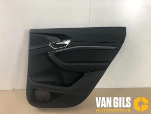 Gebruikte Portierbekleding 4Deurs rechts-achter Audi E-tron (GEN) 55 Prijs € 137,00 Margeregeling aangeboden door Van Gils Automotive