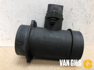 Gebruikte Luchtmassameter BMW 3 serie (E46/2) 318 Ci Prijs € 60,00 Margeregeling aangeboden door Van Gils Automotive