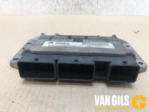 Gebruikte Computer Motormanagement Renault Megane II (BM/CM) 1.4 16V 98 Prijs € 150,00 Margeregeling aangeboden door Van Gils Automotive