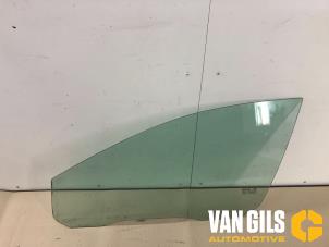 Gebruikte Deurruit 4Deurs links-voor Ford Focus 2 1.6 TDCi 16V 110 Prijs € 45,00 Margeregeling aangeboden door Van Gils Automotive