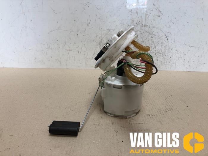 Gebruikte Tank element Pomp Ford Focus 1 Wagon 1.6 16V Prijs € 25,00 Margeregeling aangeboden door Van Gils Automotive