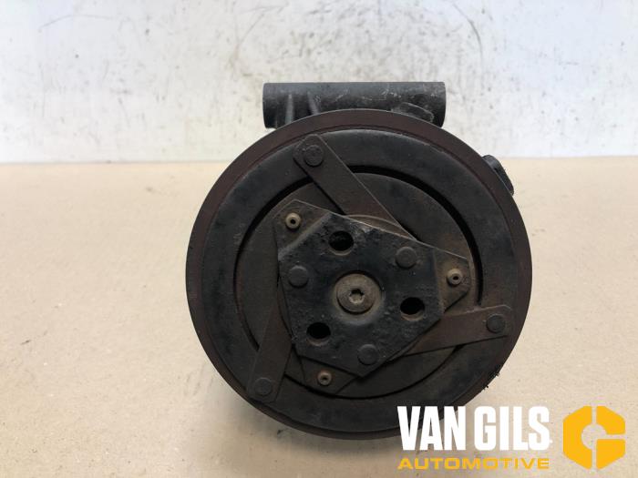 Gebruikte Aircopomp Renault Megane II (BM/CM) 1.9 dCi 120 Prijs € 35,00 Margeregeling aangeboden door Van Gils Automotive