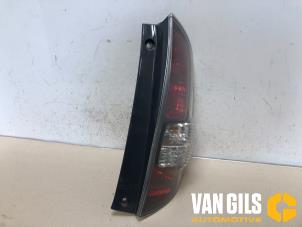 Gebruikte Achterlicht rechts Daihatsu Sirion 2 (M3) 1.3 16V DVVT Prijs € 45,00 Margeregeling aangeboden door Van Gils Automotive
