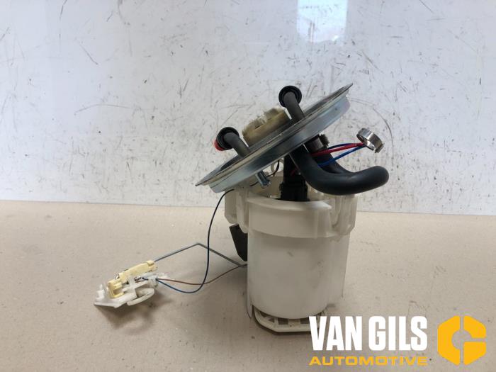 Gebruikte Tank element Pomp Opel Vectra B (36) 1.6 16V Ecotec Prijs € 25,00 Margeregeling aangeboden door Van Gils Automotive