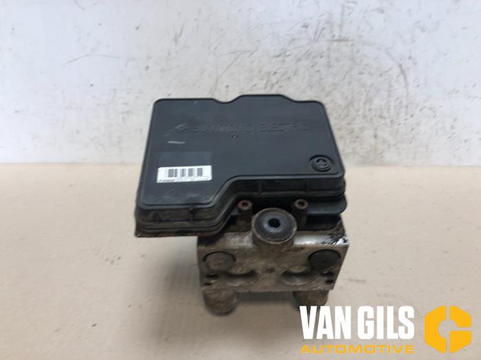 Gebruikte ABS Pomp Mazda 6 (GG12/82) 2.0 CiDT HP 16V Prijs € 75,00 Margeregeling aangeboden door Van Gils Automotive