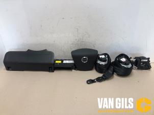 Gebruikte Airbag set Volvo V40 (MV) 1.5 T3 16V Geartronic Prijs € 849,99 Margeregeling aangeboden door Van Gils Automotive