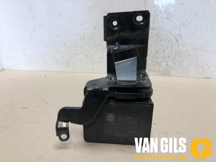 Gebruikte ABS Pomp Volkswagen Golf VII (AUA) 1.6 TDI BlueMotion 16V Prijs € 150,00 Margeregeling aangeboden door Van Gils Automotive