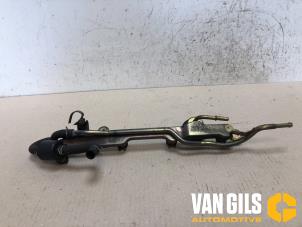 Gebruikte Injector brug Honda Stream I (RN) 1.7 16V VTEC Prijs € 50,00 Margeregeling aangeboden door Van Gils Automotive