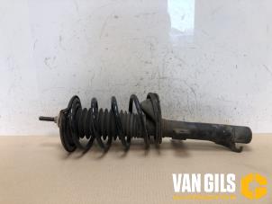 Gebruikte Voorpoot rechts Ford Fiesta 4 1.3i Prijs € 75,00 Margeregeling aangeboden door Van Gils Automotive