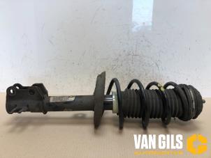 Gebruikte Mac Phersonpoot rechts-voor Fiat Grande Punto (199) 1.4 Prijs € 75,00 Margeregeling aangeboden door Van Gils Automotive