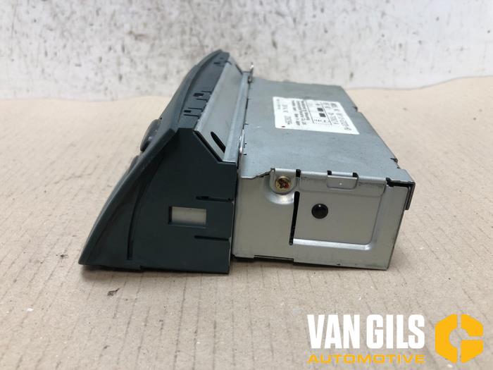 Navigatie bedienings paneel van een Toyota Yaris (P1) 1.0 16V VVT-i 2000