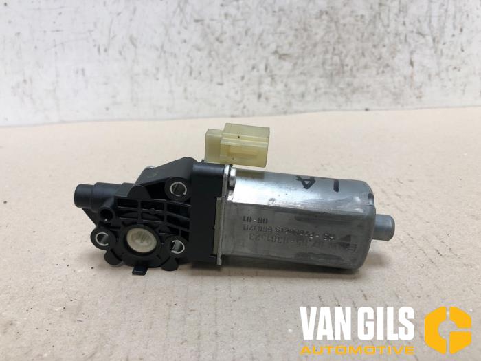 Diversen van een BMW 7 serie (E65/E66/E67) 750i,Li 4.8 32V 2006