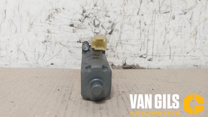 Diversen van een BMW 7 serie (E65/E66/E67) 750i,Li 4.8 32V 2006