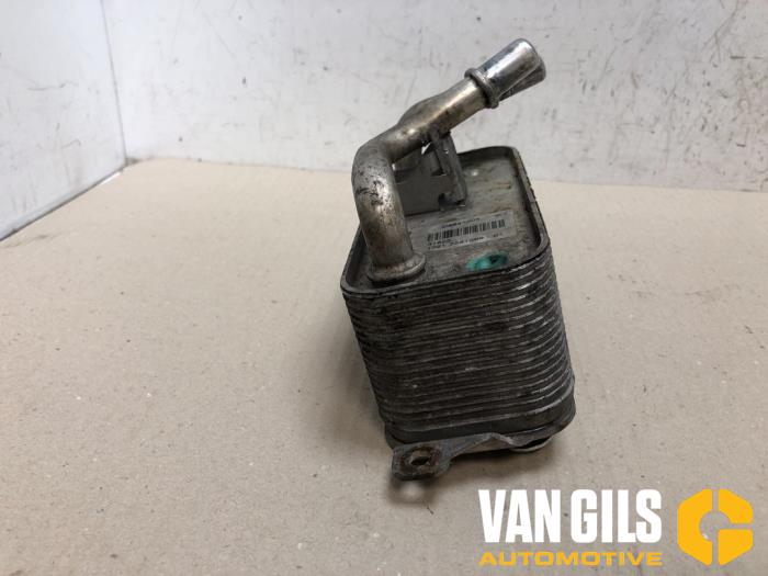 Gebruikte Oliekoeler BMW 7 serie (E65/E66/E67) 750i,Li 4.8 32V Prijs € 60,00 Margeregeling aangeboden door Van Gils Automotive