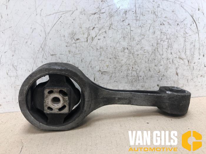 Gebruikte Motorsteun Volkswagen Polo IV (9N1/2/3) 1.2 Prijs € 35,00 Margeregeling aangeboden door Van Gils Automotive