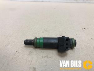 Gebruikte Injector (benzine injectie) Ford Fusion 1.4 16V Prijs € 30,00 Margeregeling aangeboden door Van Gils Automotive