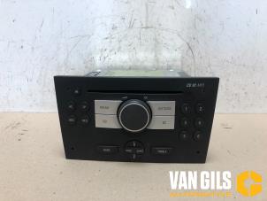 Gebruikte Radio CD Speler Opel Corsa C (F08/68) 1.2 16V Twin Port Prijs € 75,00 Margeregeling aangeboden door Van Gils Automotive