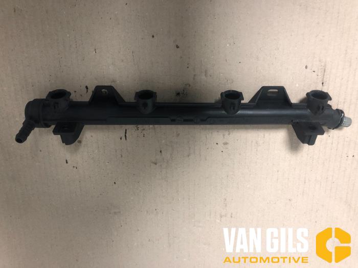 Gebruikte Injector brug Seat Ibiza IV (6J5) 1.4 16V Prijs € 50,00 Margeregeling aangeboden door Van Gils Automotive