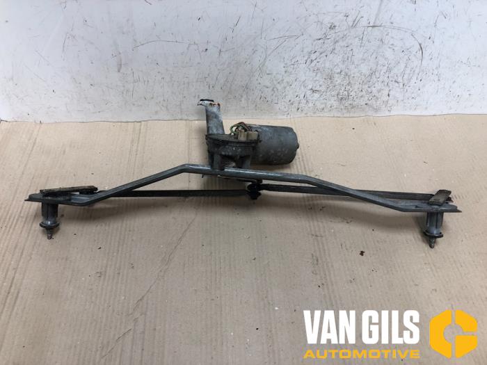 Ruitenwismotor+Mechaniek van een Volkswagen Polo II (86) 1.0 C,CL,GL 1986