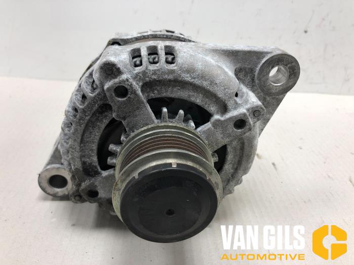 Gebruikte Dynamo Fiat 124 Spider 1.4 MultiAir Turbo 16V Prijs op aanvraag aangeboden door Van Gils Automotive