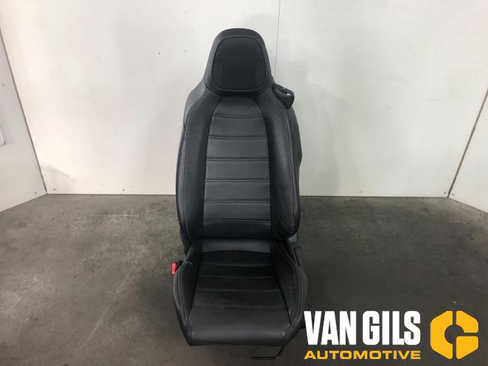 Stoel links Fiat 124 O225855 - foto 1