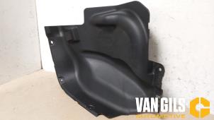 Gebruikte Afdekplaat diversen Fiat 124 Spider 1.4 MultiAir Turbo 16V Prijs op aanvraag aangeboden door Van Gils Automotive