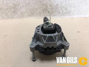 Gebruikte Motorrubber BMW M2 (F87) 3.0 24V Prijs op aanvraag aangeboden door Van Gils Automotive