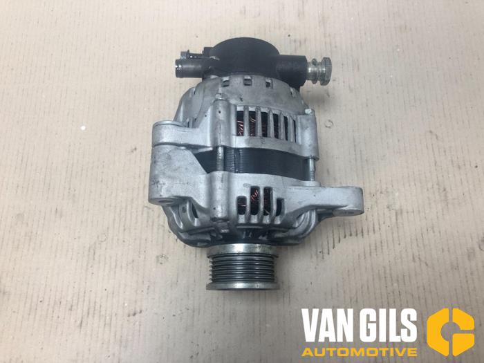 Dynamo van een Kia Cee'd Sporty Wagon (EDF) 2.0 CRDi 16V 140 2008