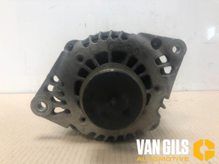 Gebruikte Dynamo Opel Corsa D 1.7 CDTi 16V Ecotec Prijs € 55,00 Margeregeling aangeboden door Van Gils Automotive