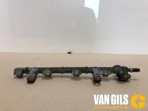 Gebruikte Injector brug Toyota Yaris (P1) 1.3 16V VVT-i Prijs € 50,00 Margeregeling aangeboden door Van Gils Automotive