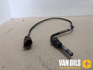 Gebruikte Uitlaat temperatuursensor Volkswagen Caddy III (2KA,2KH,2CA,2CH) 1.9 TDI Prijs € 30,00 Margeregeling aangeboden door Van Gils Automotive