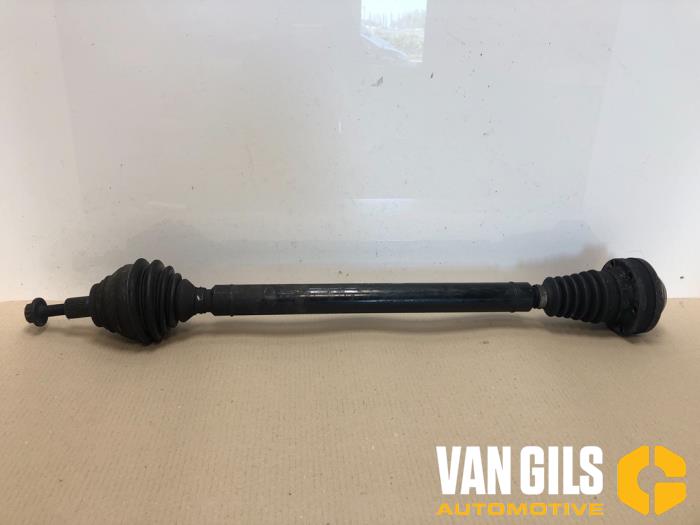 Gebruikte Aandrijfas rechts-voor Volkswagen Caddy III (2KA,2KH,2CA,2CH) 1.9 TDI Prijs € 75,00 Margeregeling aangeboden door Van Gils Automotive