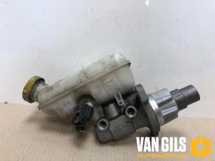 Gebruikte Hoofdremcilinder Dodge Grand Caravan 3.8 Prijs op aanvraag aangeboden door Van Gils Automotive