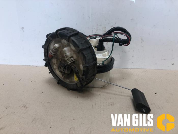 Gebruikte Tank element Pomp Ford Focus 1 Wagon 1.4 16V Prijs € 25,00 Margeregeling aangeboden door Van Gils Automotive