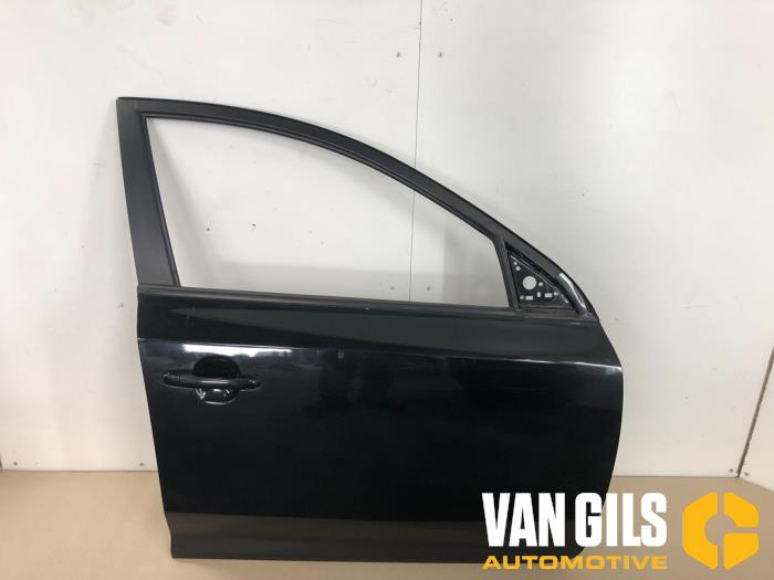 Front door 4-door, right Kia Cee'D O229960 - foto 1