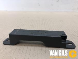 Gebruikte Keyless entry antenne Mercedes B (W246) 2.2 B-220 CDI BlueEFFICIENCY,d 16V Prijs € 29,99 Margeregeling aangeboden door Van Gils Automotive