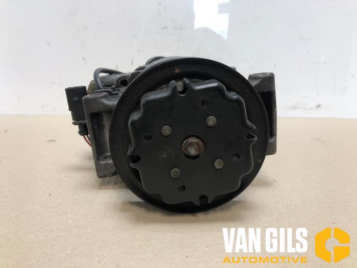Gebruikte Aircopomp Audi A6 Avant Quattro (C5) 2.5 TDI V6 24V Prijs € 75,00 Margeregeling aangeboden door Van Gils Automotive