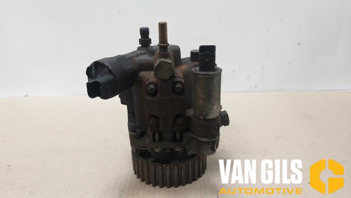 Gebruikte Dieselpomp Ford Fiesta 5 (JD/JH) 1.4 TDCi Prijs € 150,00 Margeregeling aangeboden door Van Gils Automotive